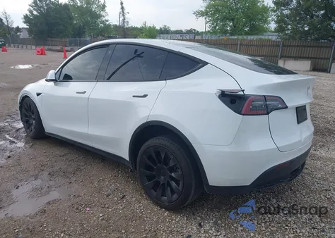 2023 Tesla Model Y from USA, damaged, VIN 7SAYGDEE4PA061776